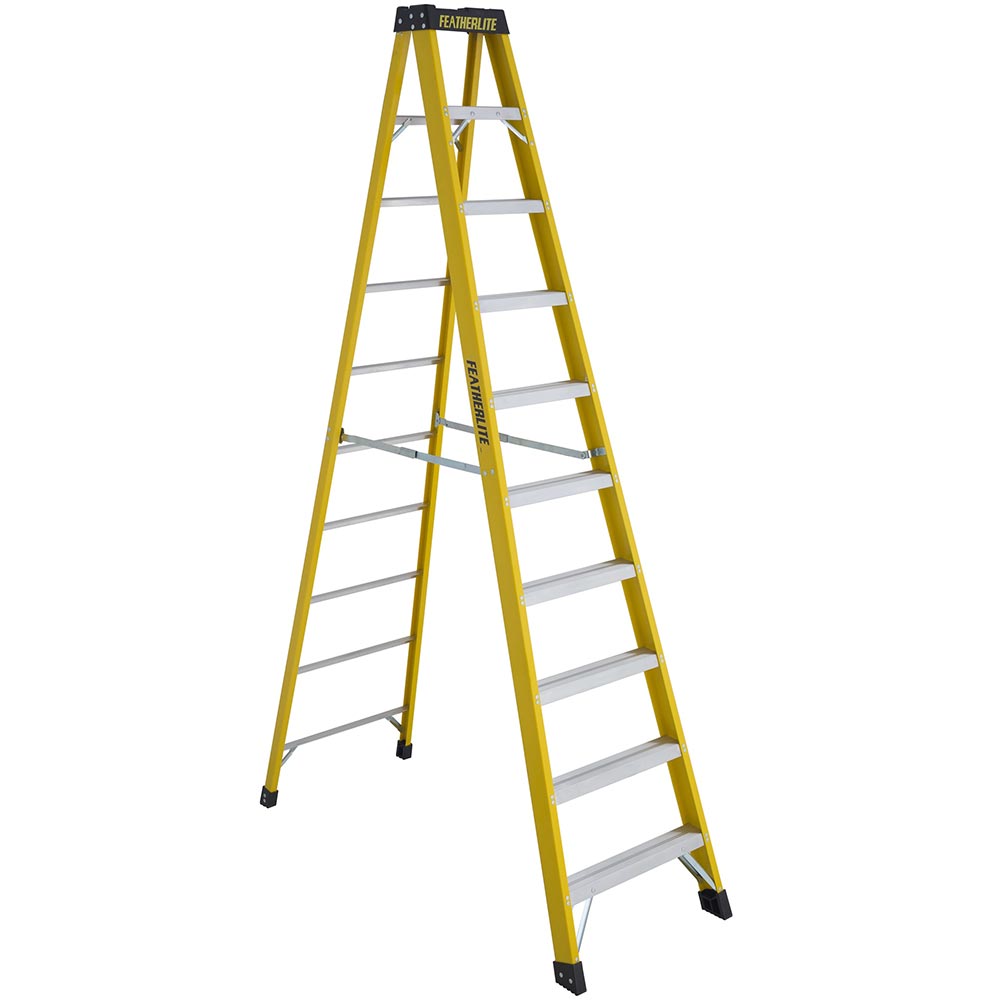 10' Step Ladder - fibreglass