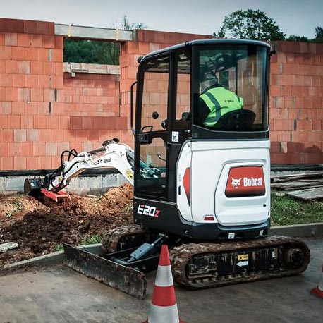Narrow Space Excavator